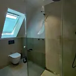1 아파트 *